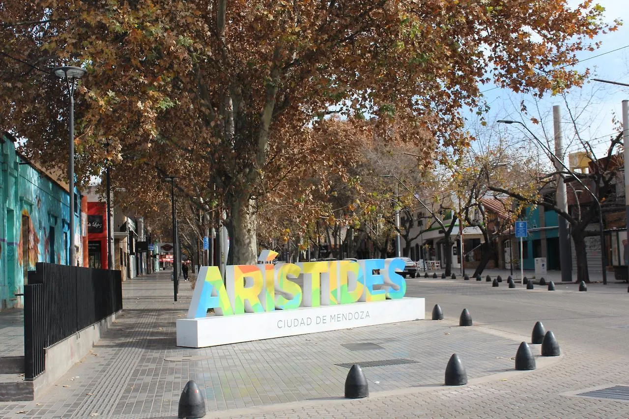 Beautiful Quiet Apartment Near A. Villanueva St Mendoza
