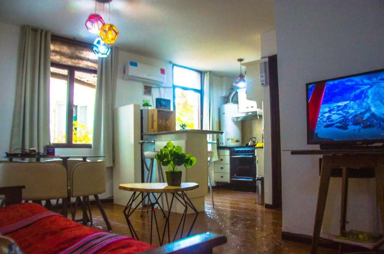 Beautiful Quiet Apartment Near A. Villanueva St Mendoza
