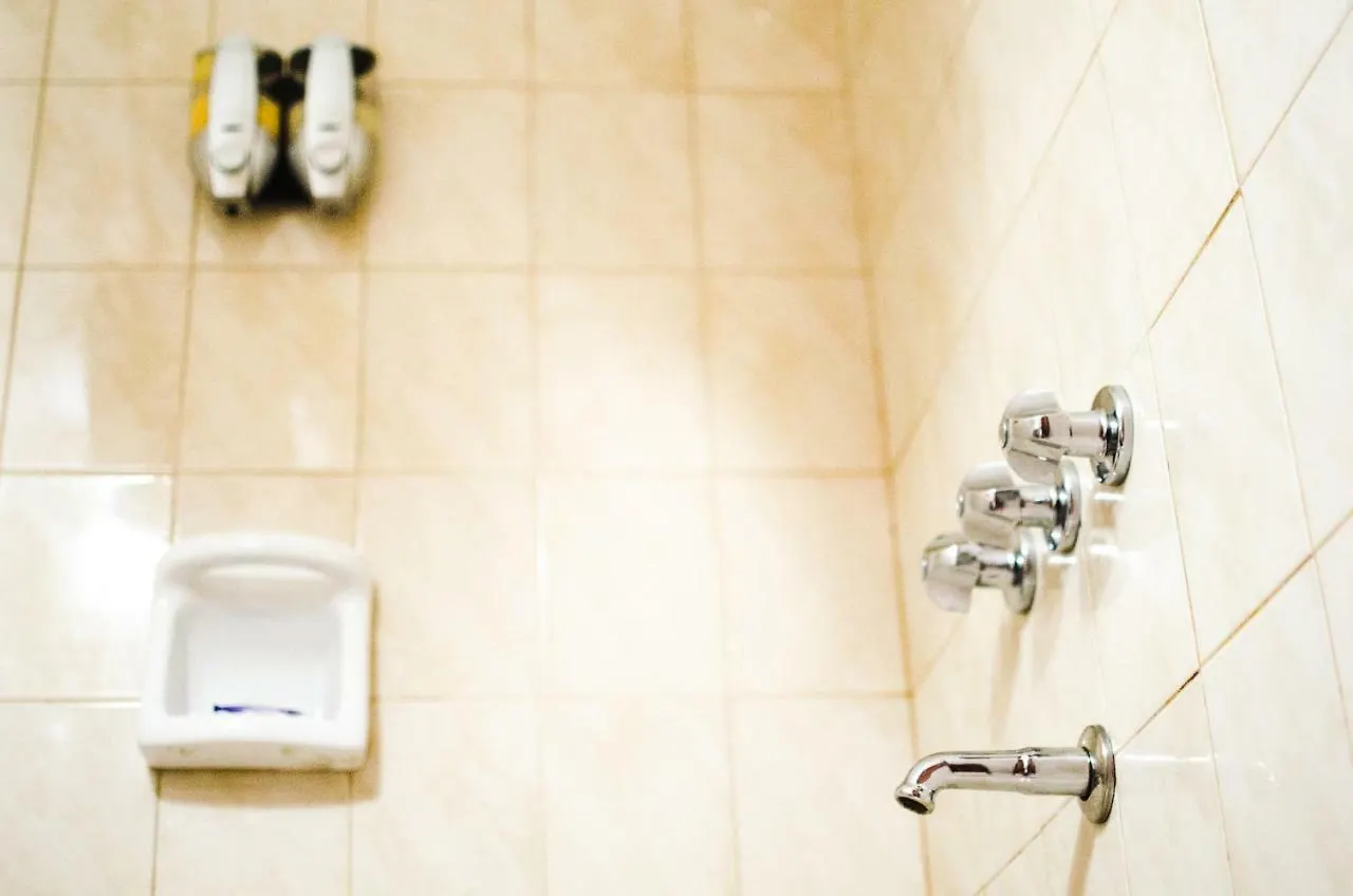 Beautiful Quiet Apartment Near A. Villanueva St Mendoza